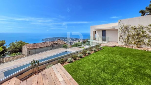 Roquebrune-Cap-Martin House 5 Rooms, 238 m²