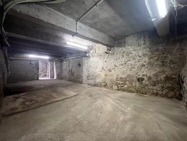 Antibes Cave / Box 1 Pièces, 33 m²