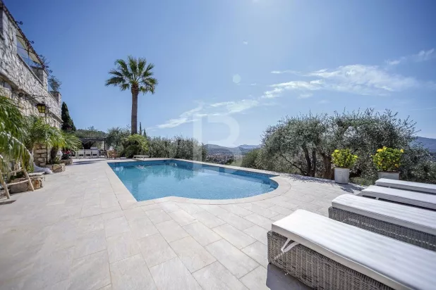 Mouans-Sartoux Maison 6 Pièces, 290 m²