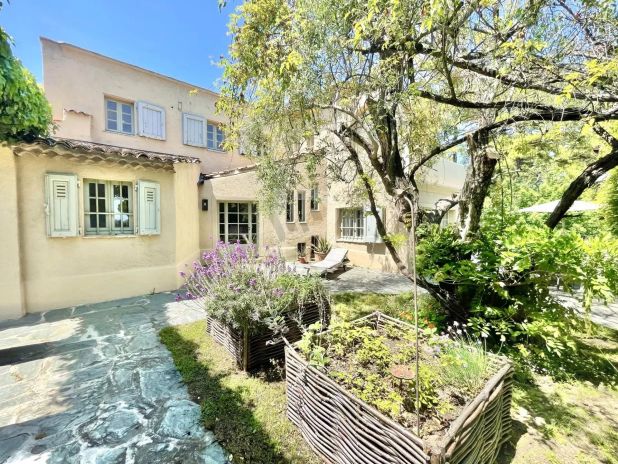 Mougins Maison 7 Pièces, 268 m²