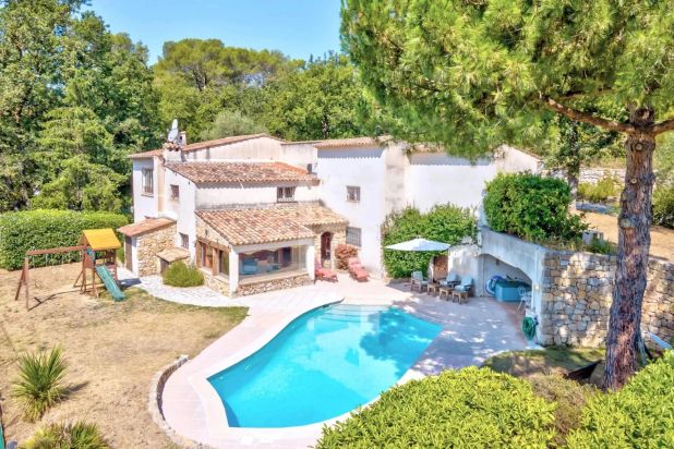 Châteauneuf-Grasse Maison 9 Pièces, 374 m²