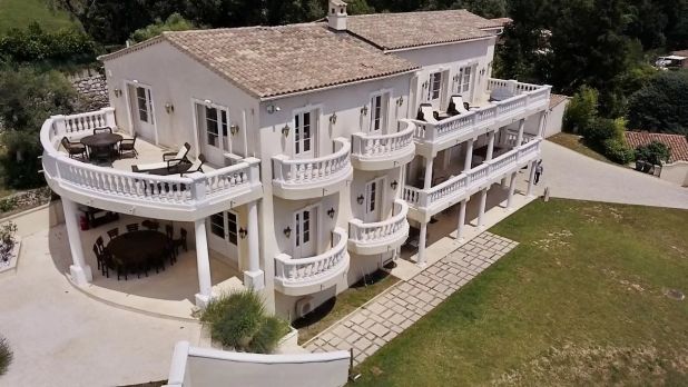 Tourrettes-sur-Loup Maison 11 Pièces, 385 m²
