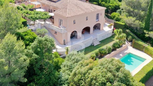 Carqueiranne House 9 Rooms, 228.55 m²