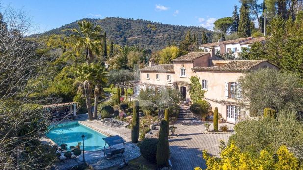 Auribeau-sur-Siagne Maison 8 Pièces, 292 m²