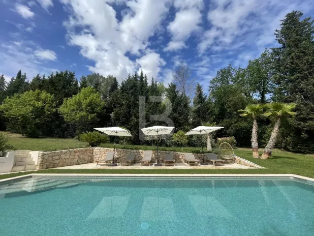 Valbonne Maison 7 Pièces, 220 m²