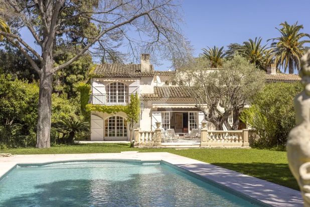 Antibes Maison 11 Pièces, 295 m²