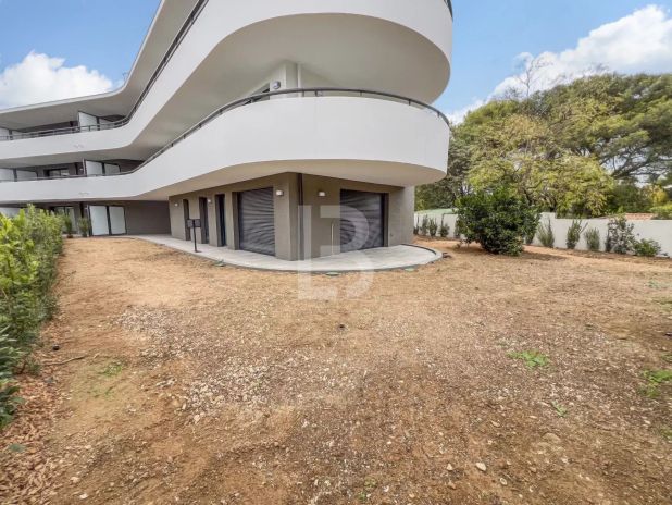 Villeneuve-Loubet Apartment 4 Rooms, 76.9 m²