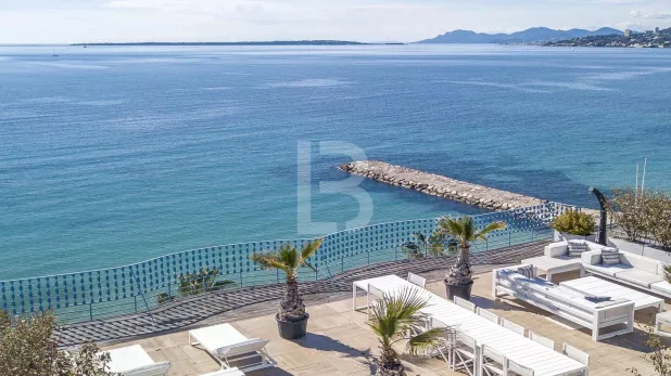 Juan-les-Pins Apartment 6 Rooms, 170 m²