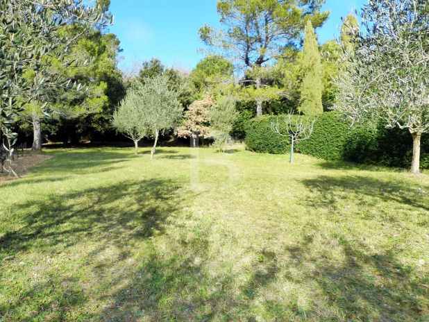La Roquebrussanne Terrain 0 Pièces, 1783 m²