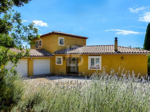 La Roquebrussanne House 6 Rooms, 168 m²