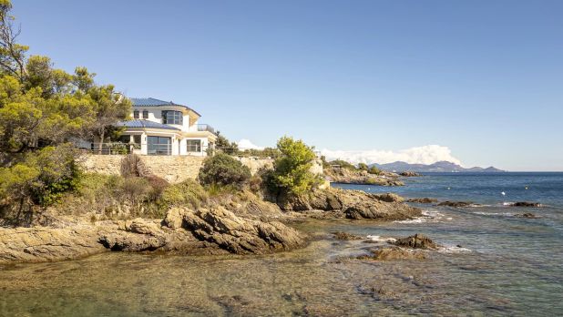 Roquebrune-sur-Argens Maison 8 Pièces, 240 m²