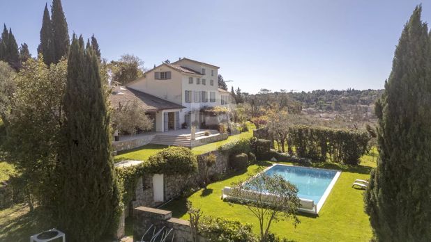 Grasse Maison 9 Pièces, 400,53 m²