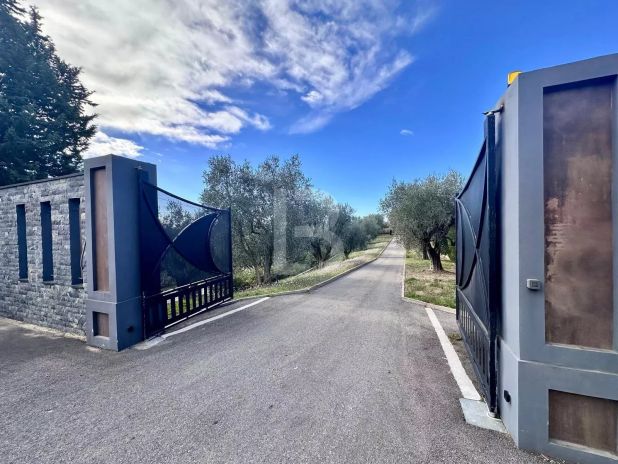 Opio Land 0 Rooms, 2577 m²